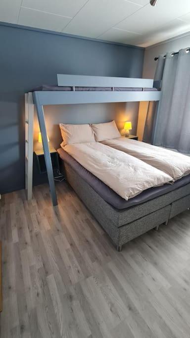 Arctic Lodge Tromvik With Jacuzzi 트롬쇠 외부 사진